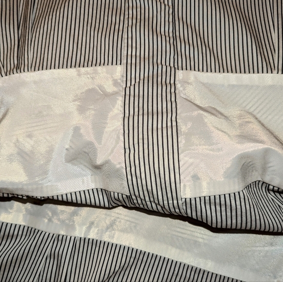 Unique details! Etcetera black & white striped dressy shirt - Size 14 - Picture 7 of 10